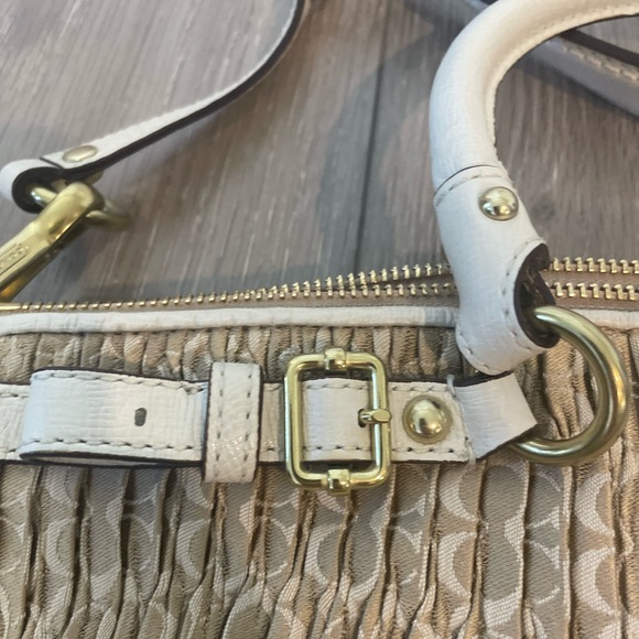 Coach Monogram Purse/Shoulder Bag, like new - Picture 2 of 9